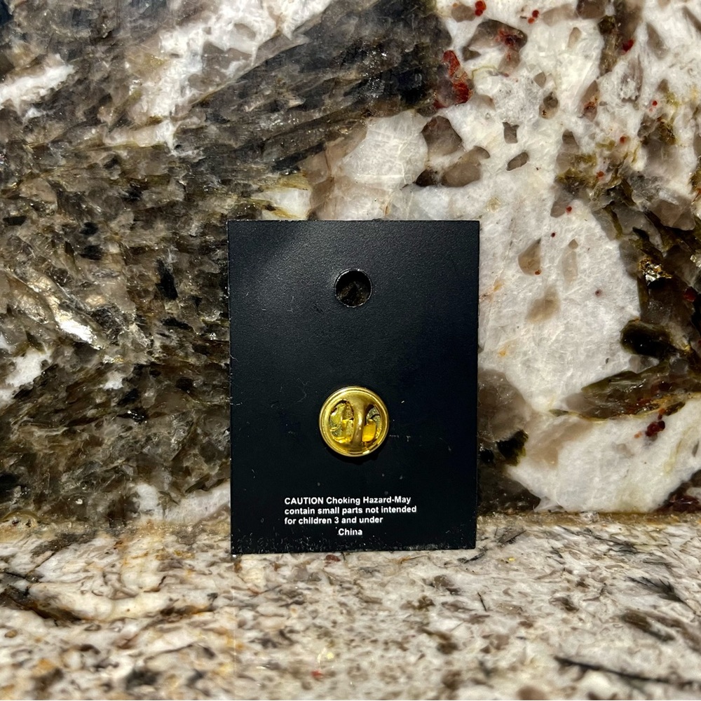 Commander In Chief Pin - Picture 3 of 4